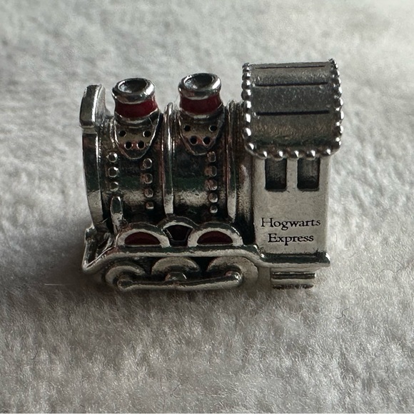 Pandora Harry Potter Hogwarts Express Train Charm - Picture 3 of 9